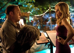 Kevin James & Leslie Bibb in Zookeeper