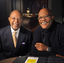 Henry Louis Gates, Jr. with Samuel L. Jackson in Finding Your Roots