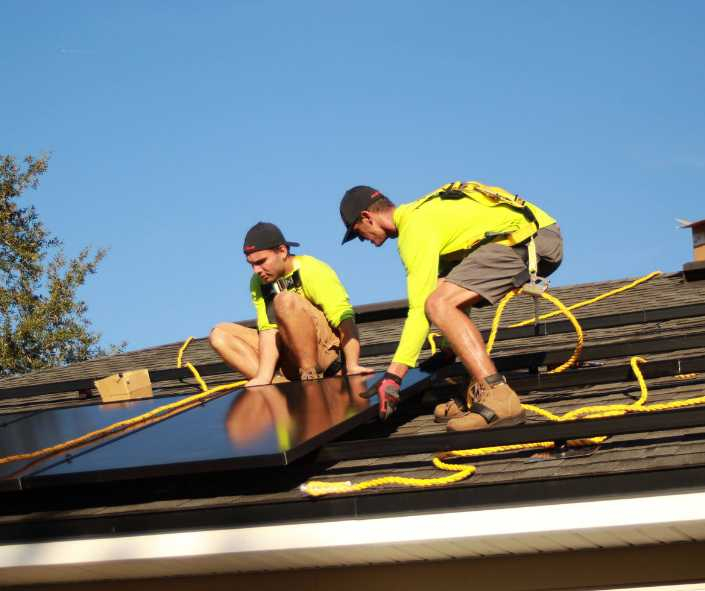 Florida Solar Installer Image