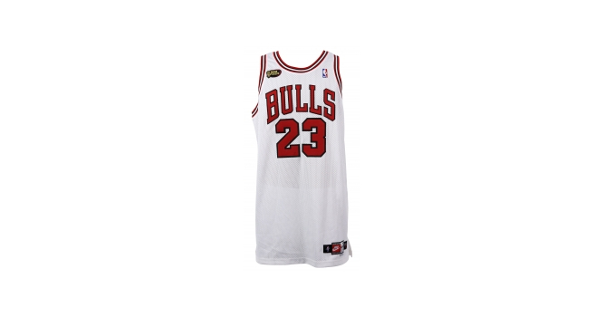 Lot Detail - 1994-95 Michael Jordan Chicago Bulls Game Worn #45 Jersey Worn  During Comeback Season (MEARS LOA)