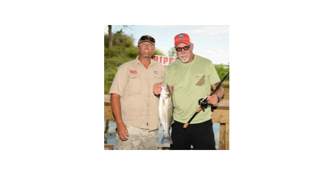 Dallas Cowboy Hall of Famer Randy White Fishes Lake Texoma to Benefit North  Texas Children