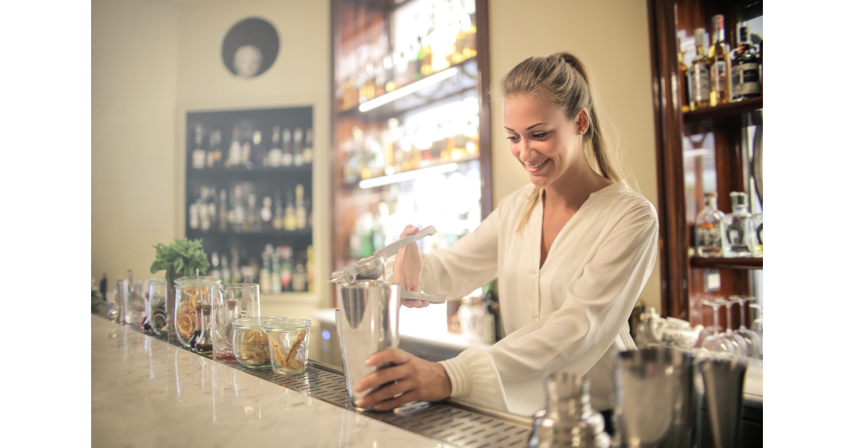 Introduces Free AI Resume and Cover Letter Builder to Support Hospitality Job