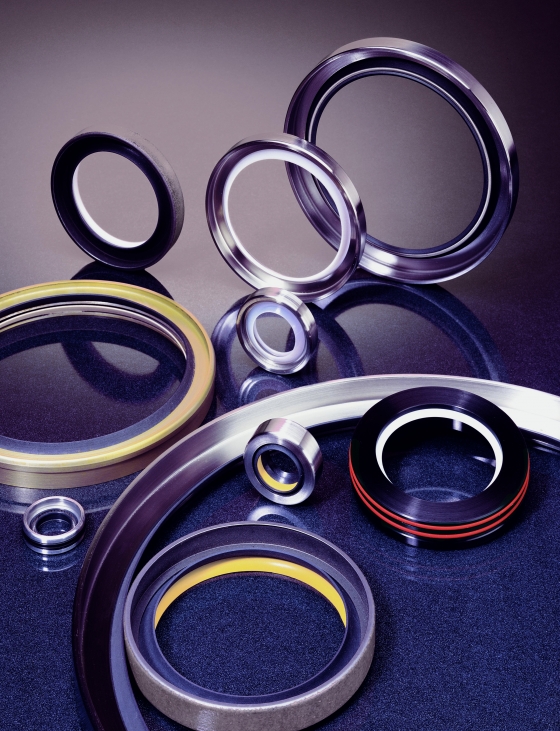 OmniLip™ Rotary Shaft Seals and DynaLip® Lip Seals from SaintGobain