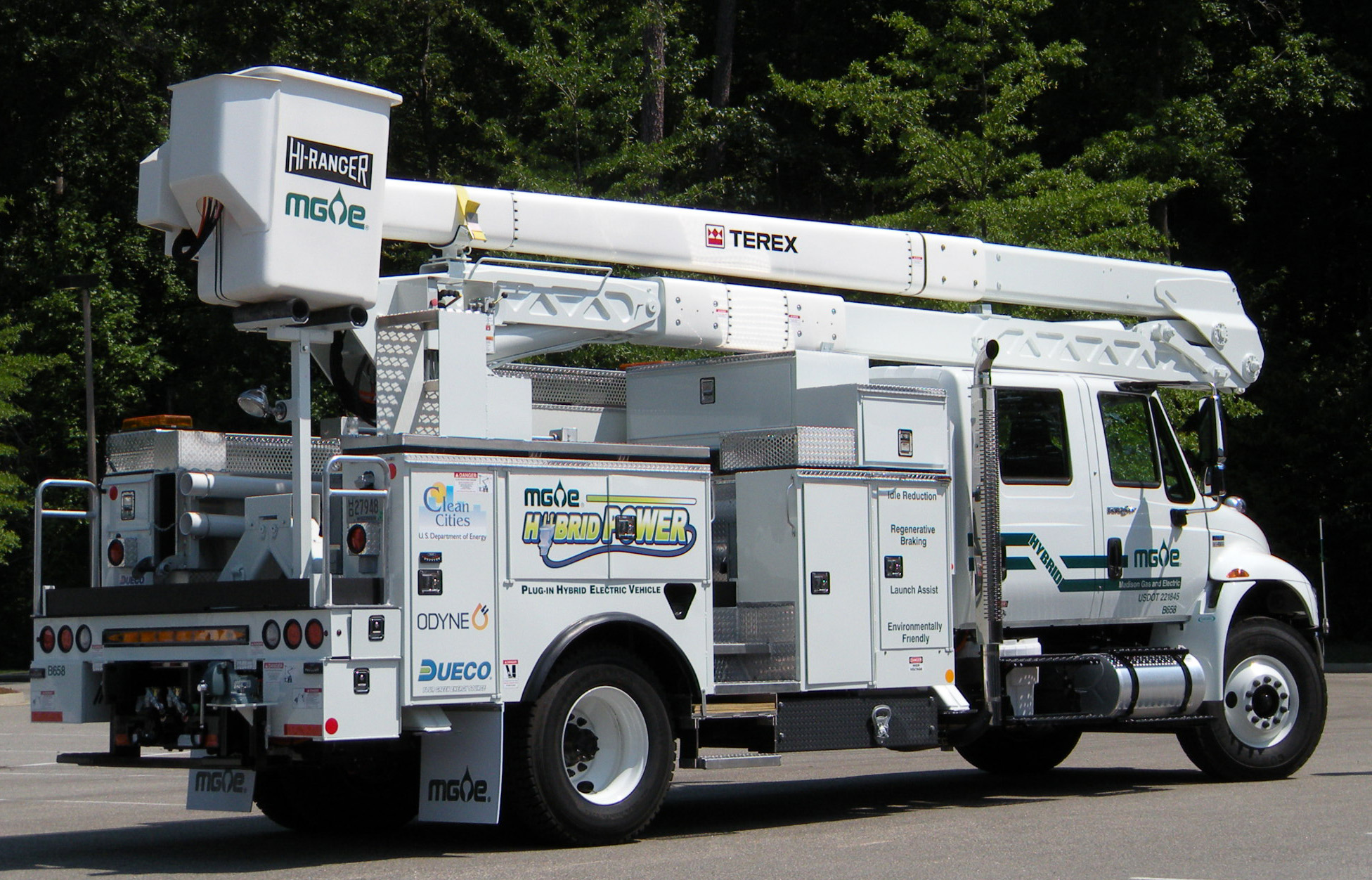 Go Green...Madison Gas & Electric Chooses PlugIn Hybrid for Fleet