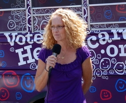 Mom and Purple Healthcare Bus Roll Through Ohio