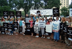 Molly S. White, Founder and Director of Women for Life International Releases Statement on Carol Fowler's Abortion Remark About Sarah Palin