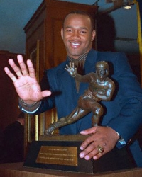Heisman Winner Mike Rozier to Participate in TCNJ Homecoming and North Allegheny High School Dedication