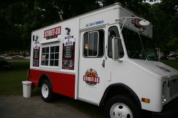 Streetza - a Mobile Pizza Restaurant That Tweets - a Taste of Things to Come