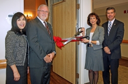 Saddleback Memorial Medical Center Dedicates New Bonding Room at The Women’s Hospital