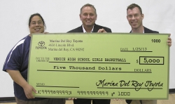 Marina del Rey Toyota Gives Back to the Venice High School Girls Basketball Team