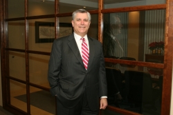 Paul J. Bloom, Esq. to Receive Community Leader Award from the Holocaust Center of Nassau County