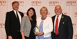 Susan Gunderson of St. Paul, Minnesota Receives Achievement Award from Association of Organ Procurement Organizations