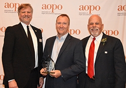 Brian Shepard of Richmond, Virginia Receives Award from Association of Organ Procurement Organizations