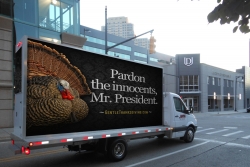 Public Interest Group Calls on Trump to Pardon the Innocents (Turkeys)