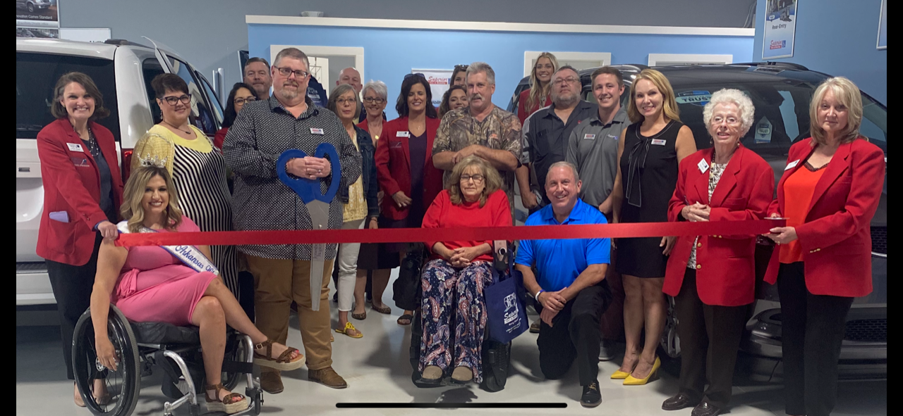 Superior Van & Mobility Celebrates Brand New Jonesboro, AR Location with Ribbon Cutting