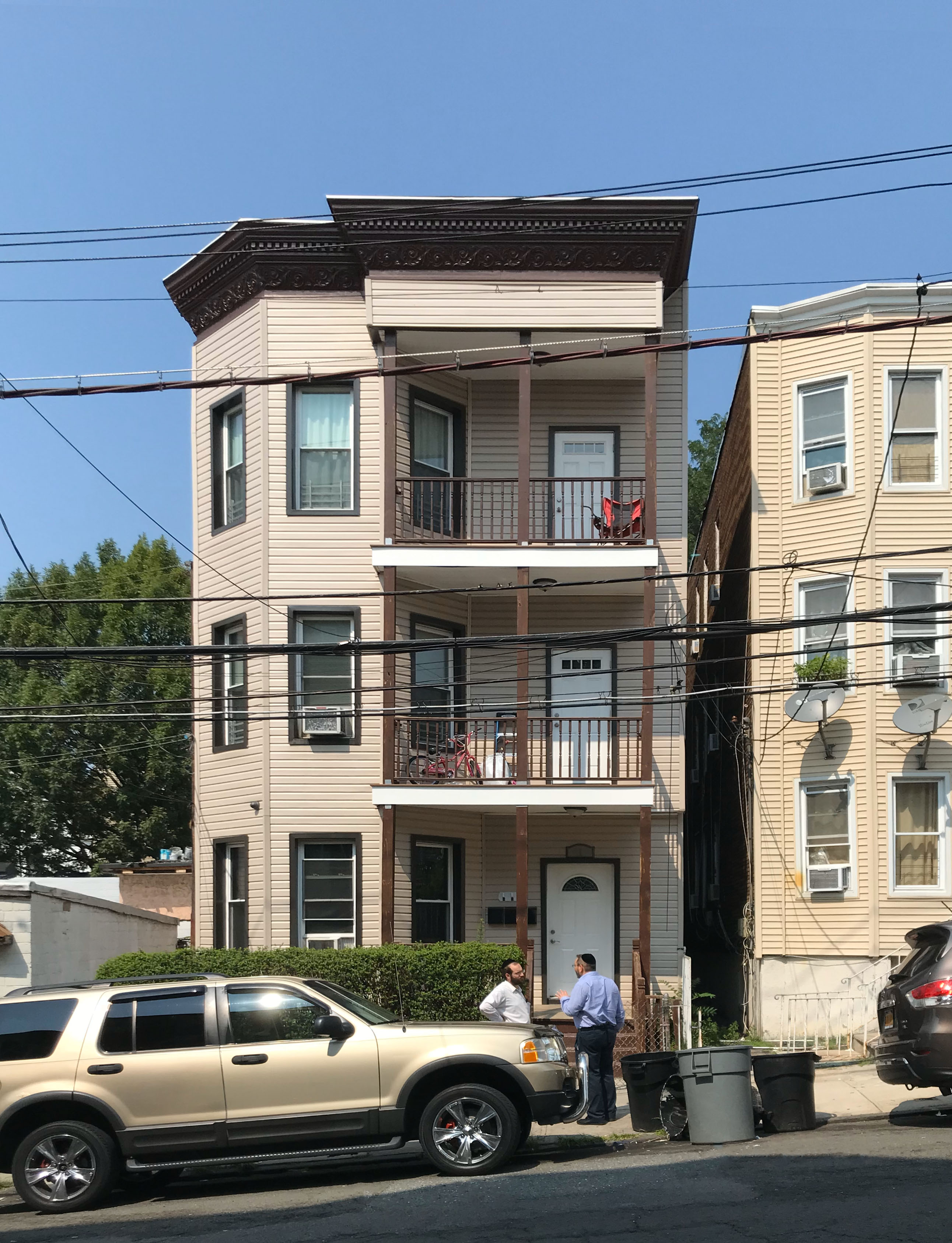 LichtensteinRE.com Sold a 3 Unit Multifamily Property in Yonkers for $750,000