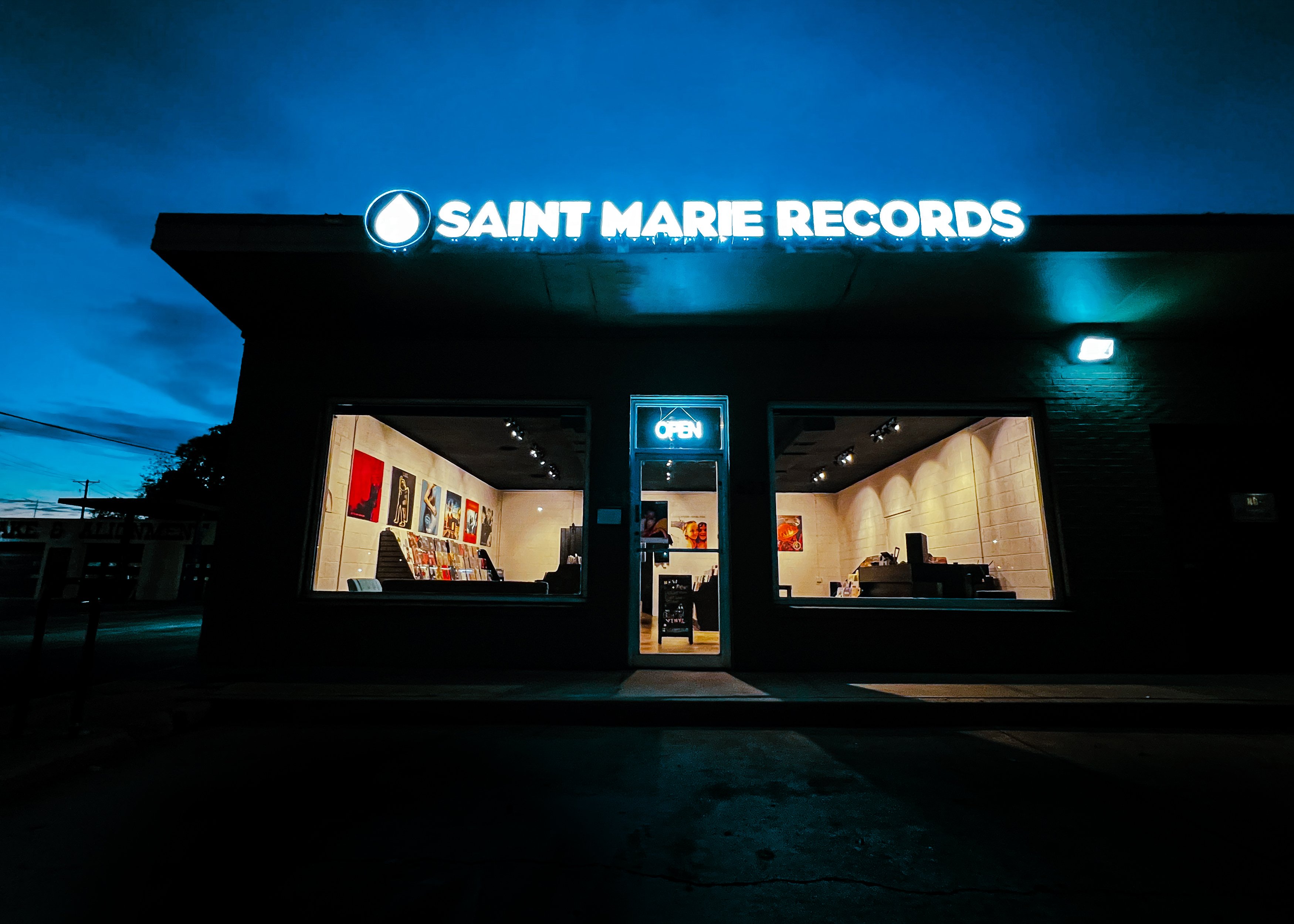 Saint Marie Records Opens in Fort Worth