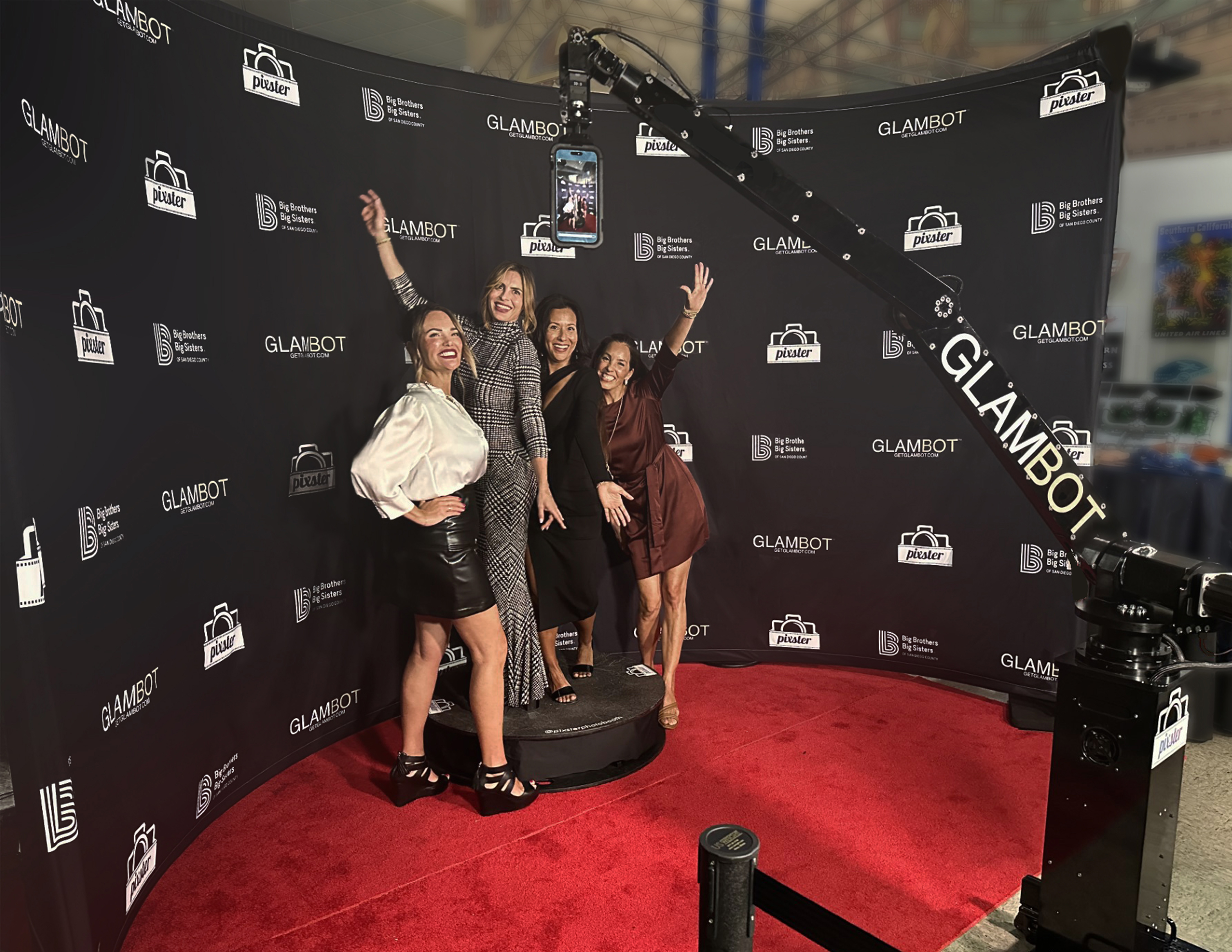 Glambot™, a Revolutionary Cinematic Robot Experience for Events, Announces Launch
