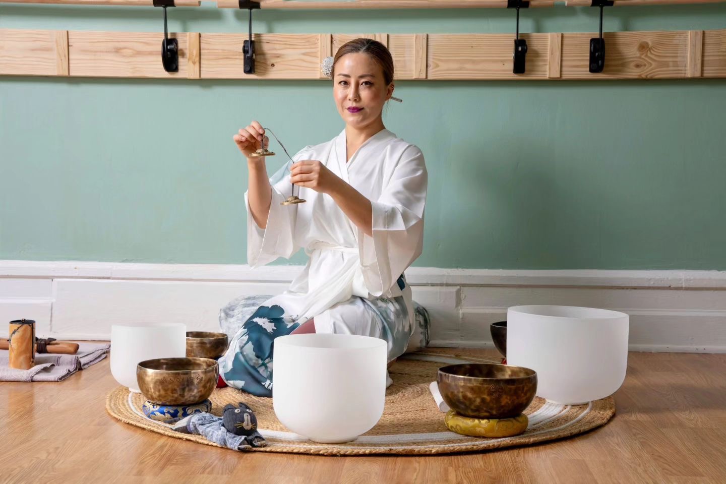 Revolutionary Healing Experience: The Quantum Healing Room Welcomes Renowned Sound Healer Eunmi for Special Sound Bath Sessions