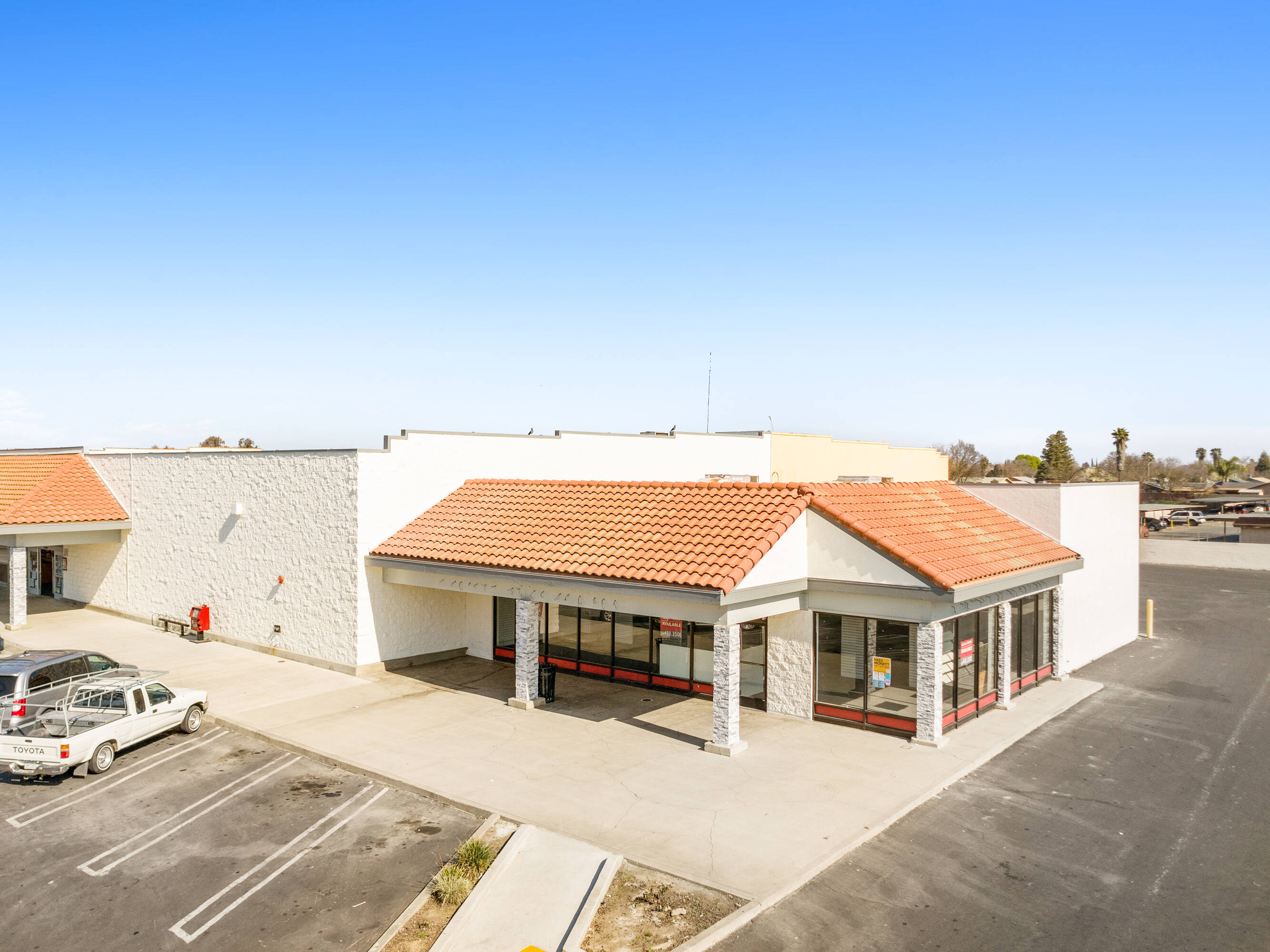 Rhino Investments Group Announces Sale of Prime Retail Property in Madera, CA