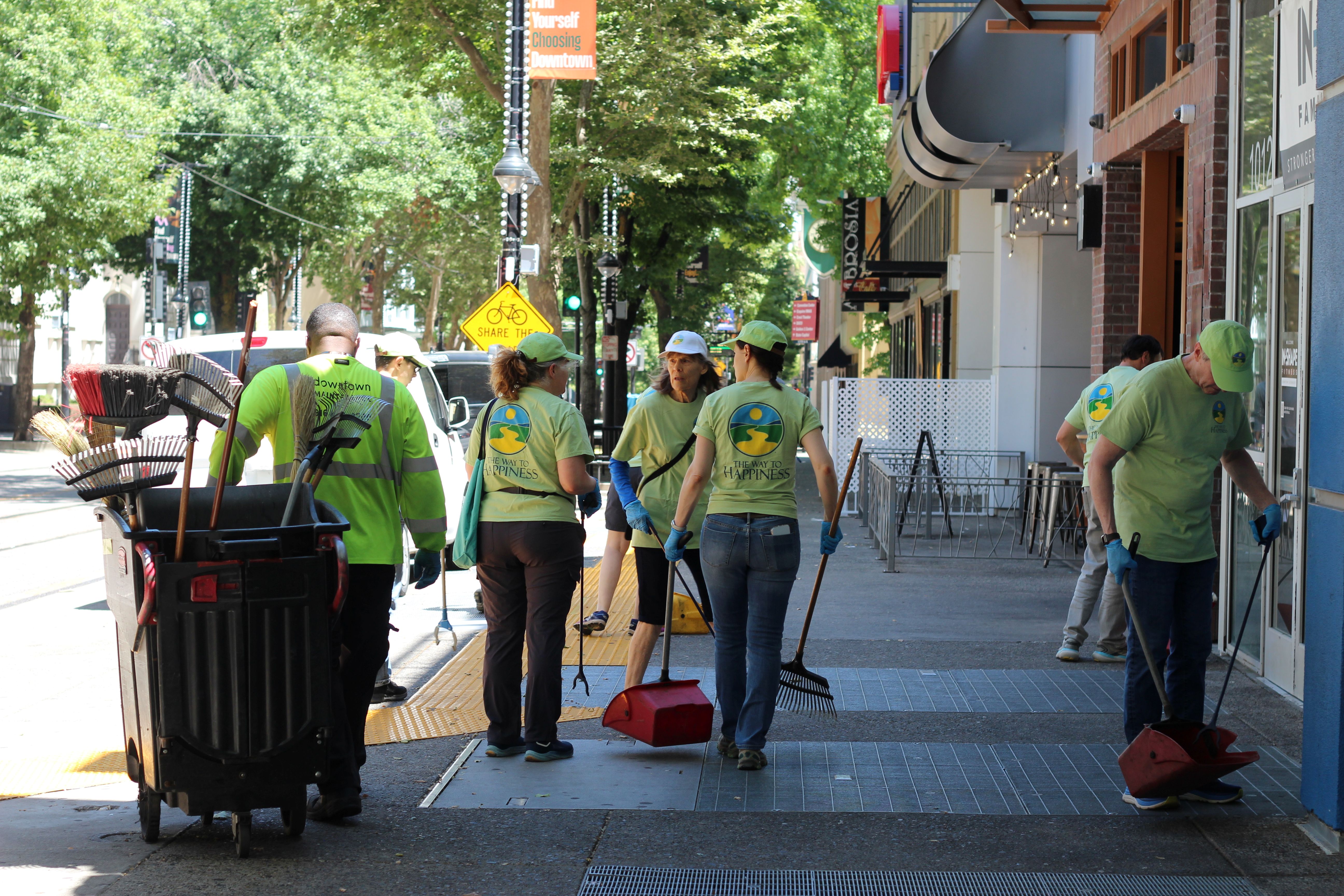 Volunteers Gather at Scientology Church in Sacramento to Help Clean Streets in Recognition of World Environment Day