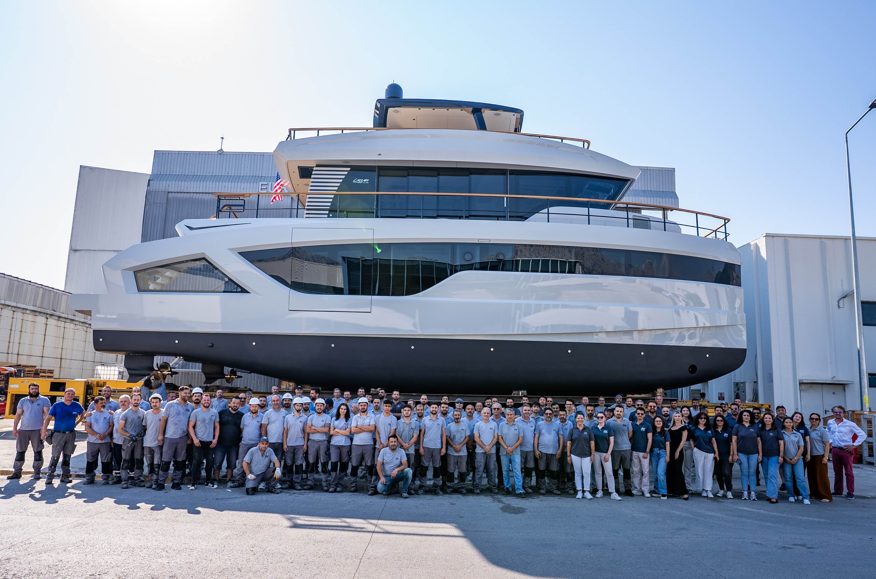 Lazzara Yachts Launches Industry-Disruptive LPC 300 Luxury Power Catamaran