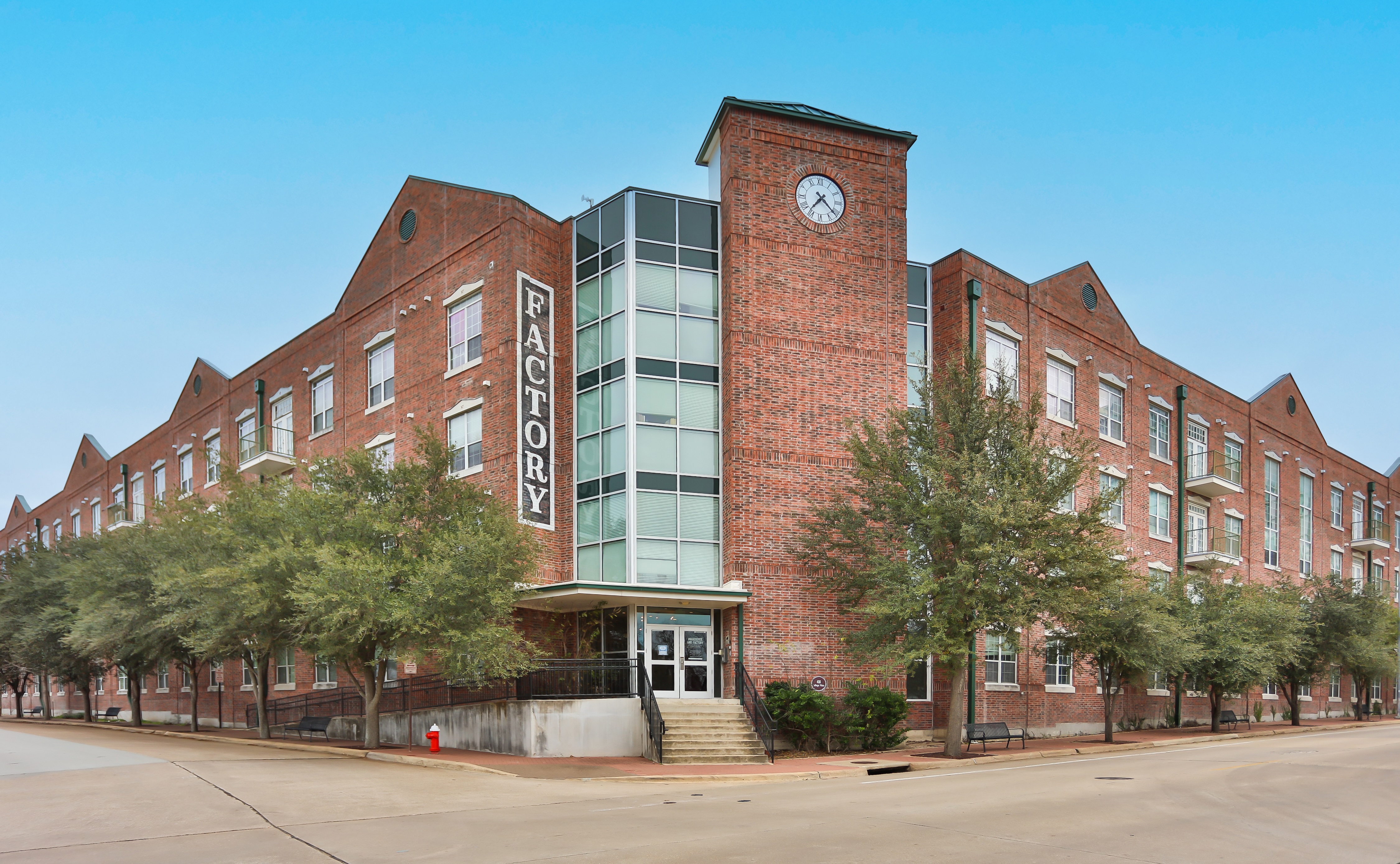 Jacobson Equities Acquires Warehouse and Factory, Premier Student Housing Community Adjacent to Texas A&M University