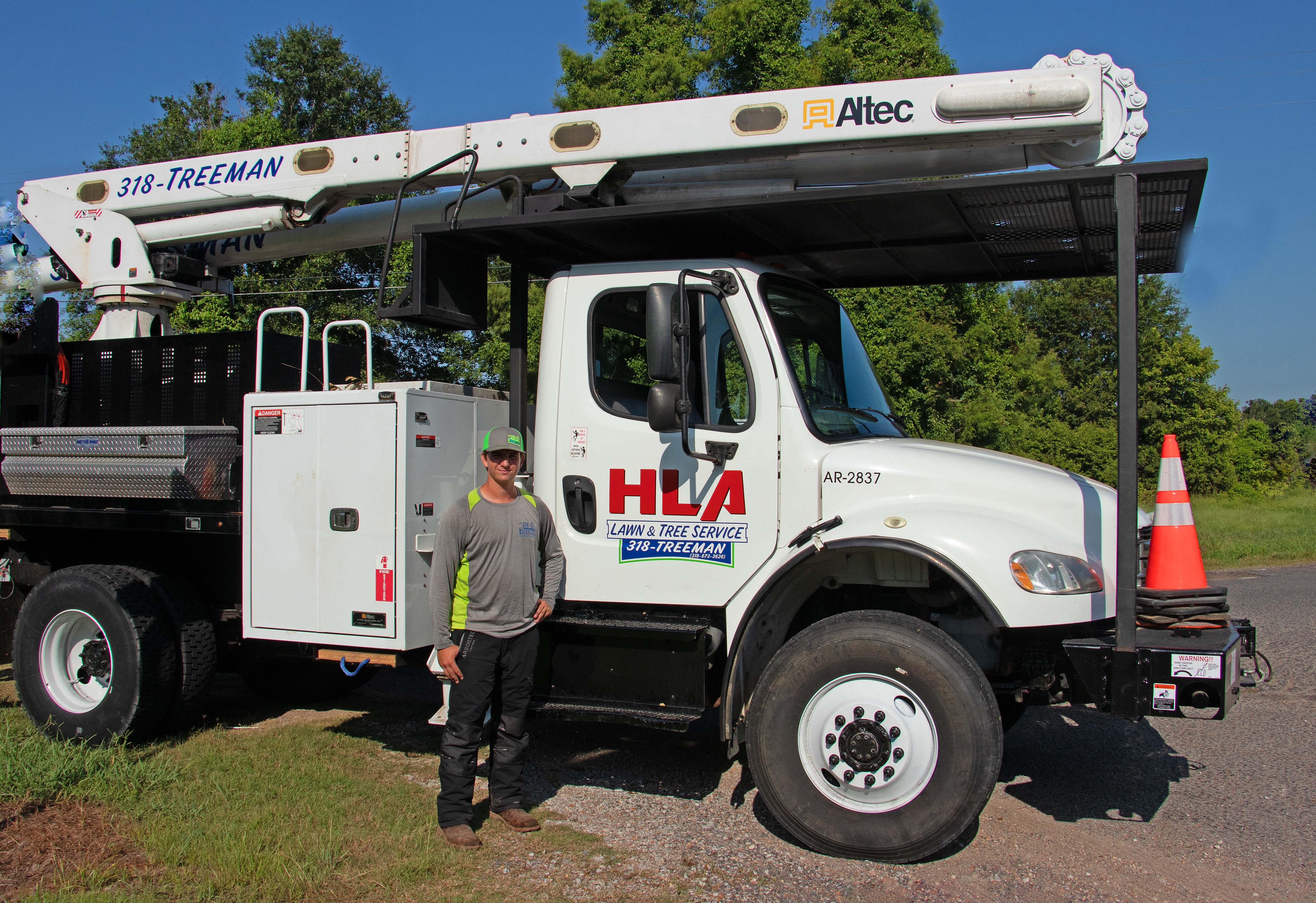 Local Arborist William Manuel Achieves Prestigious ISA Certification
