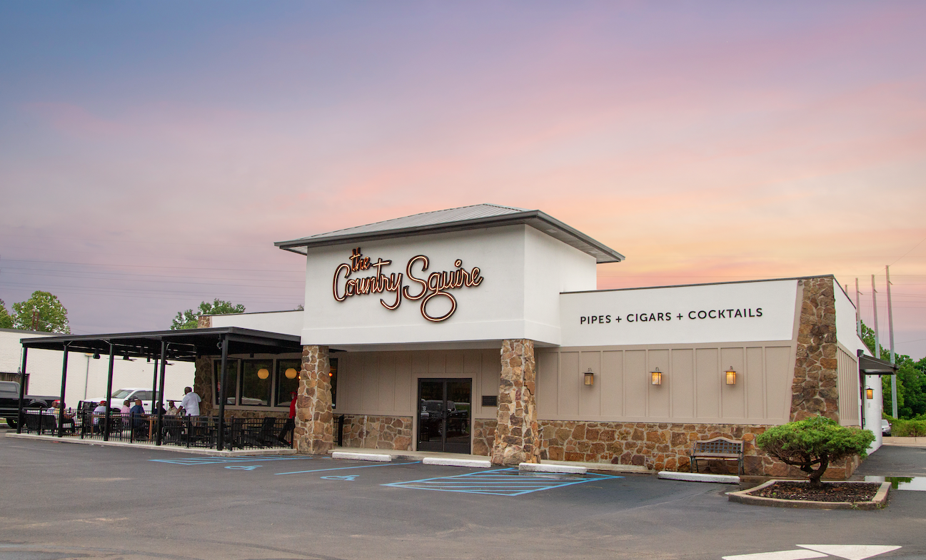 The Country Squire Announces Grand Opening Celebration Week at New Lakeland Drive Location