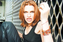 Sandra Bernhard