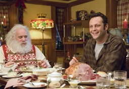 Paul Giamatti & Vince Vaughn in Fred Claus