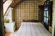 houseboat bedroom image Image