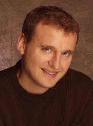 Phil Rosenthal is Coming with his Comedy Writers to Give an Inside Look into “Everybody Loves Raymond” at The Ridgefield Playhouse on Saturday, March 10th at 8pm