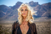 Las Vegas Photographer Christian Purdie Uses Off-Camera Flash for Daytime Photo Session