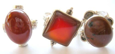 Sterling silver ring with assorted color and design genuine agate stone inlaid at center